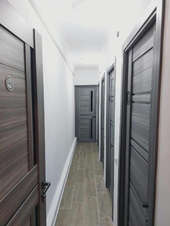 Room Hostel Dostyk Alma-Ata Buitenkant foto