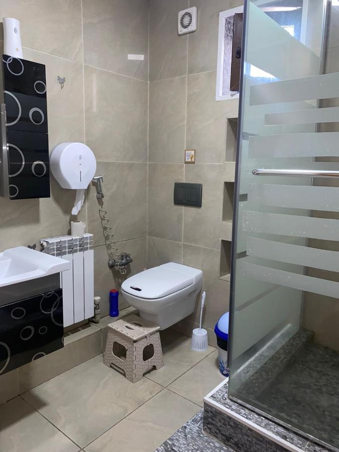 Room Hostel Dostyk Alma-Ata Buitenkant foto