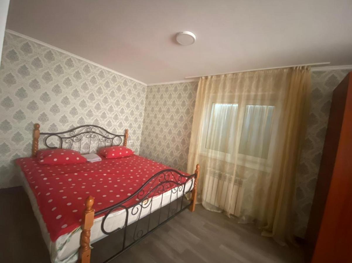 Room Hostel Dostyk Alma-Ata Buitenkant foto