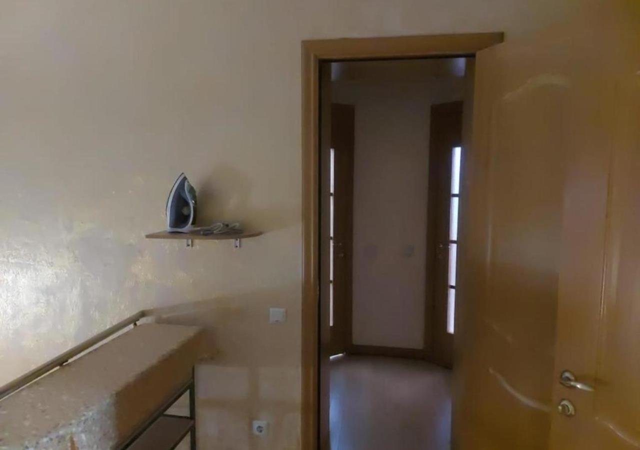 Room Hostel Dostyk Alma-Ata Buitenkant foto