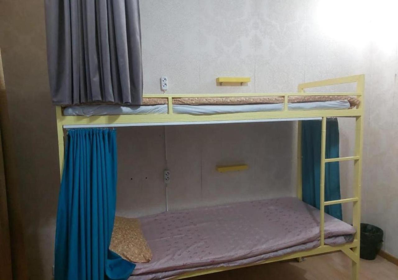 Room Hostel Dostyk Alma-Ata Buitenkant foto