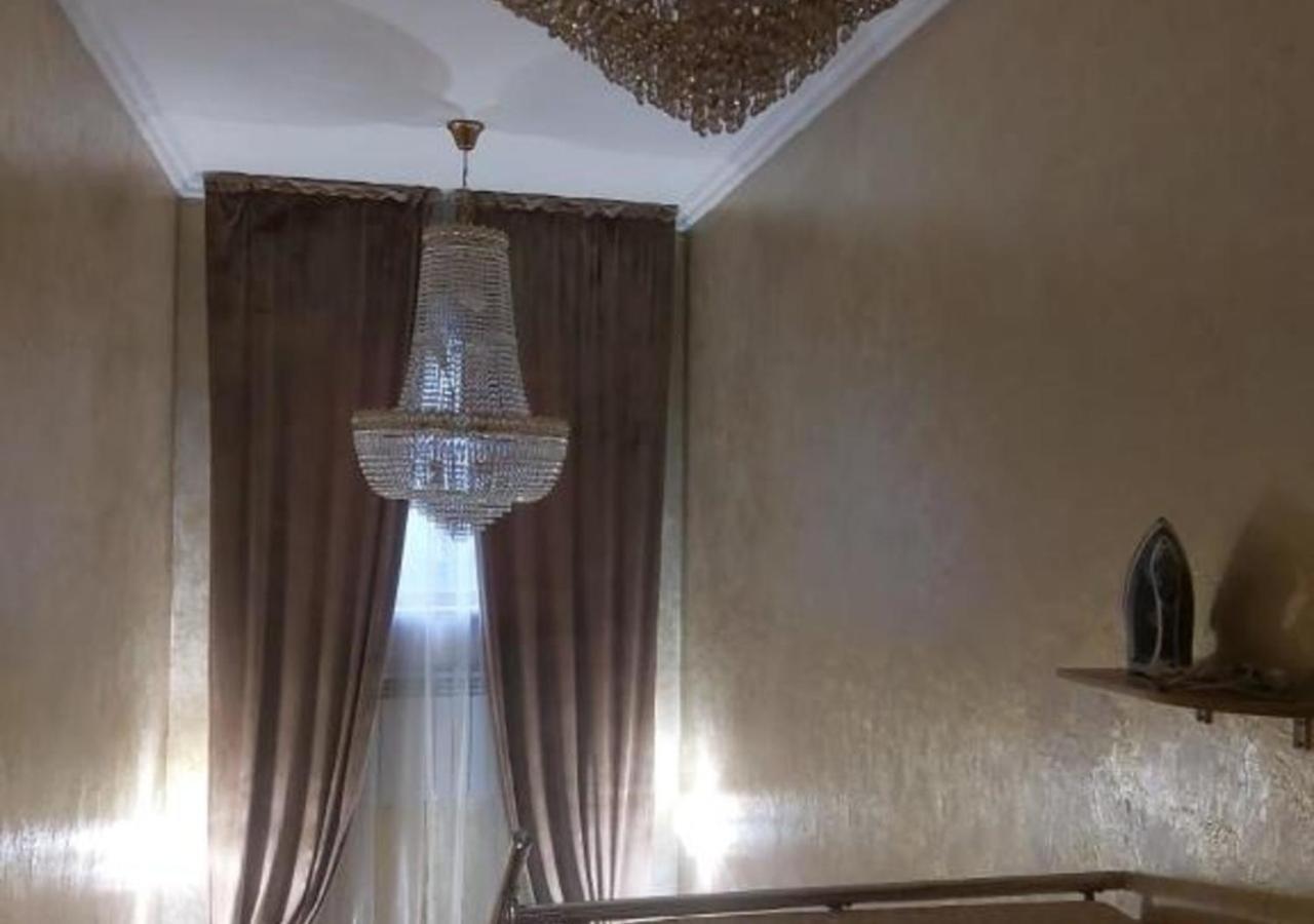 Room Hostel Dostyk Alma-Ata Buitenkant foto