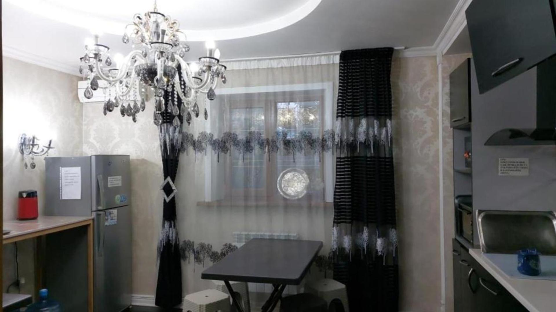 Room Hostel Dostyk Alma-Ata Buitenkant foto