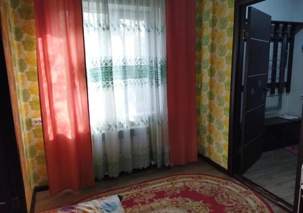 Room Hostel Dostyk Alma-Ata Buitenkant foto