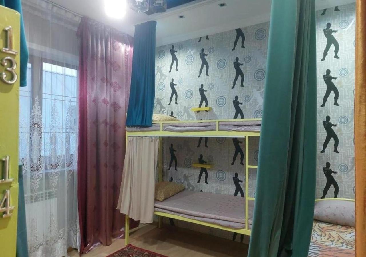 Room Hostel Dostyk Alma-Ata Buitenkant foto