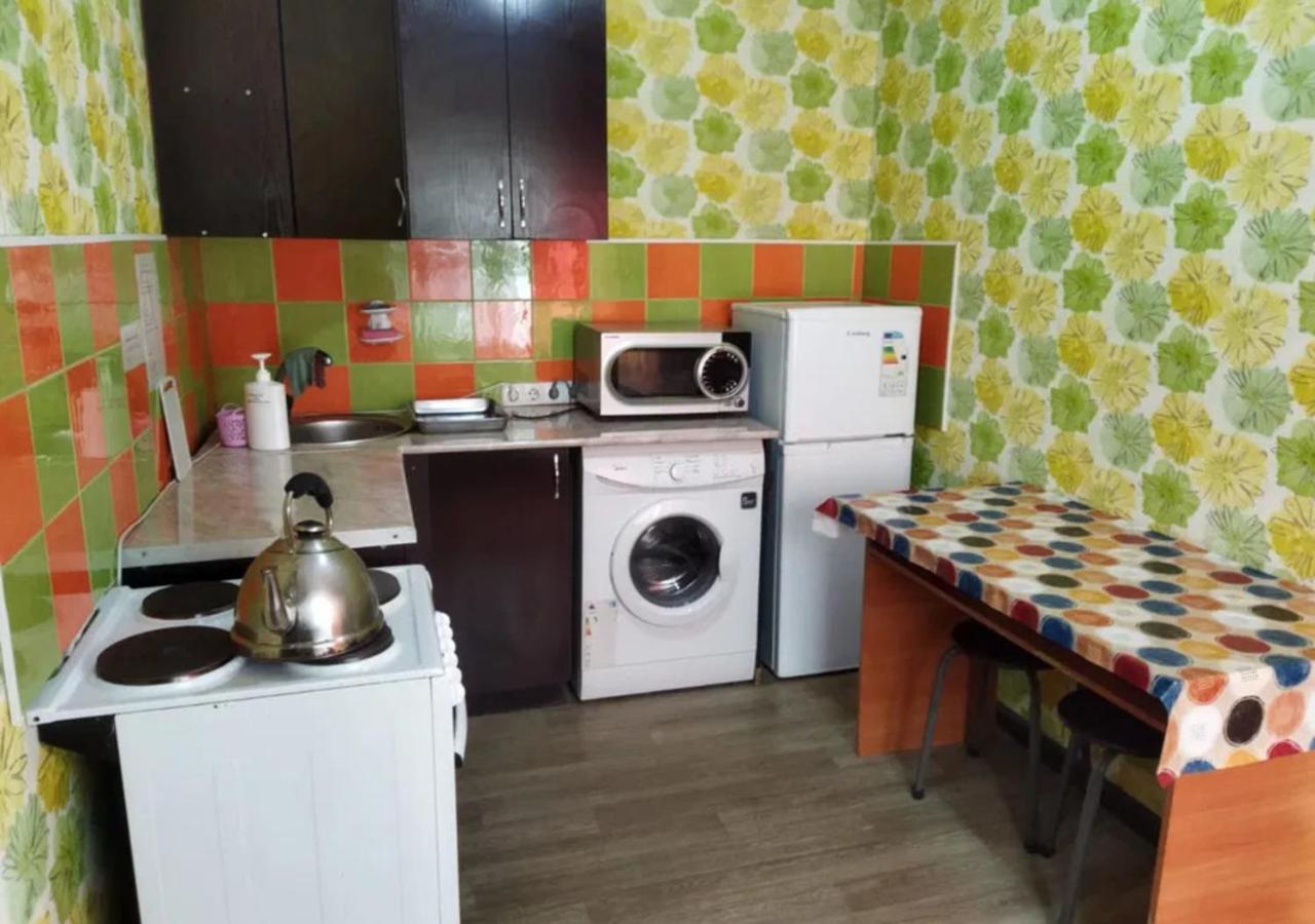 Room Hostel Dostyk Alma-Ata Buitenkant foto